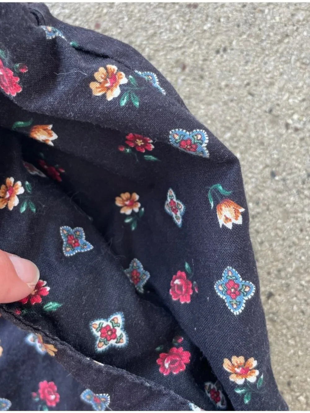 Vintage 90s Bermuda Shorts Black Floral Womens 14 Butter Mom Coquette Retro Goth